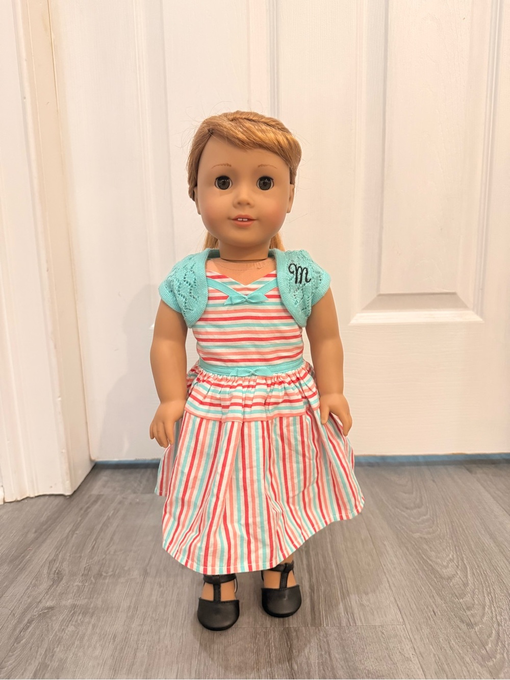American Girl Doll Mary Ellen Used but Good Condition w/Meet Outfit